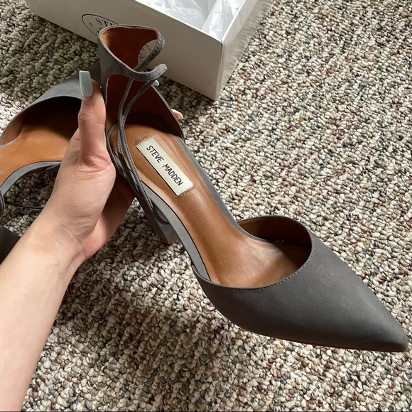 Steve Madden grey lace up heels - Picture 5 of 5